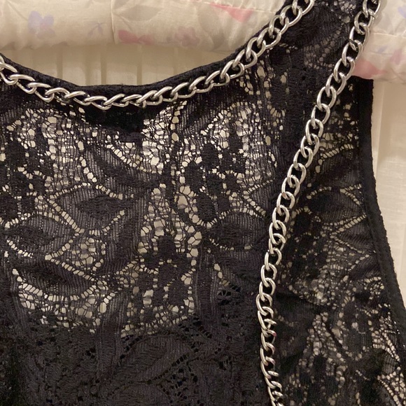 EUC * Guess * Black Lace Tank with Chain Trim * Size Small - Picture 3 of 5